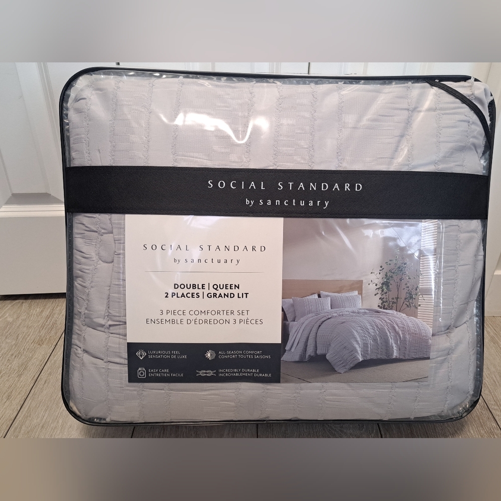 New Social Standard By Sanctuary Gray Clipped 3pc Double/Queen Comforter Set